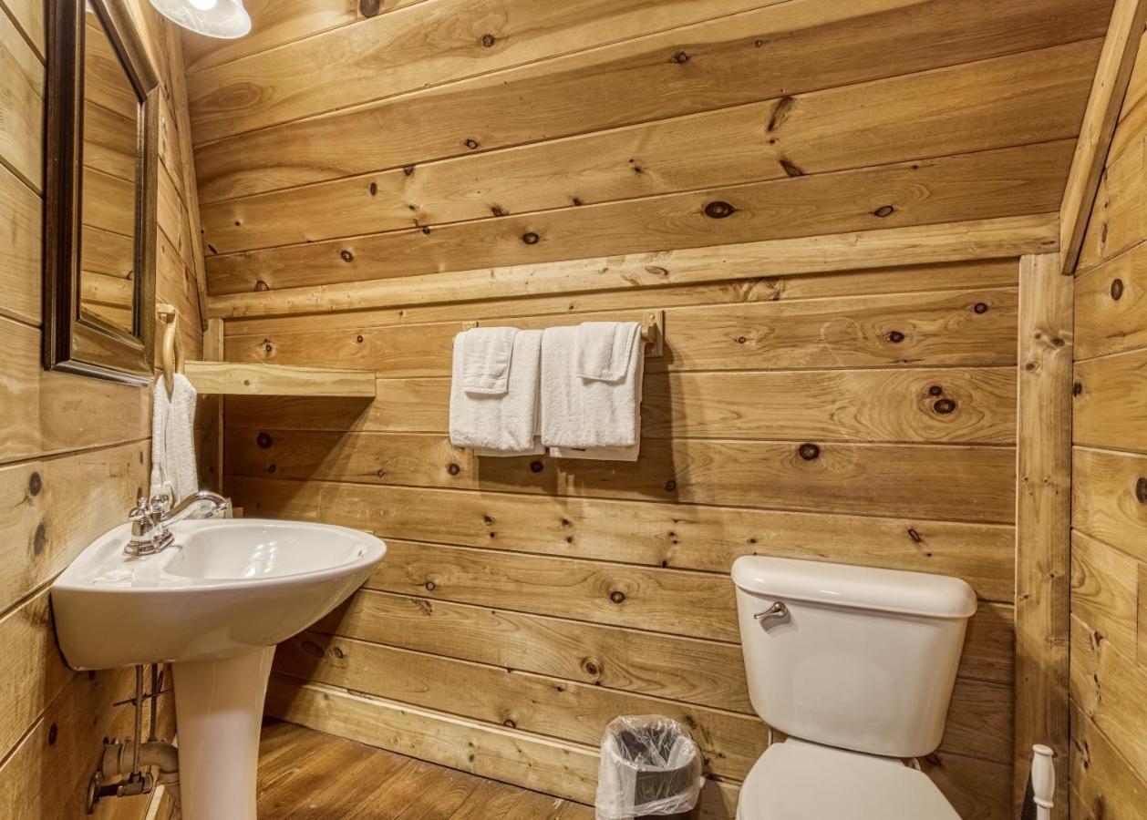 Bridgewood Cabin, Hot Tub, 1089 Of Free Attraction Tickets For Each Paid Day, Dollywood And More! بيدجن فورج المظهر الخارجي الصورة