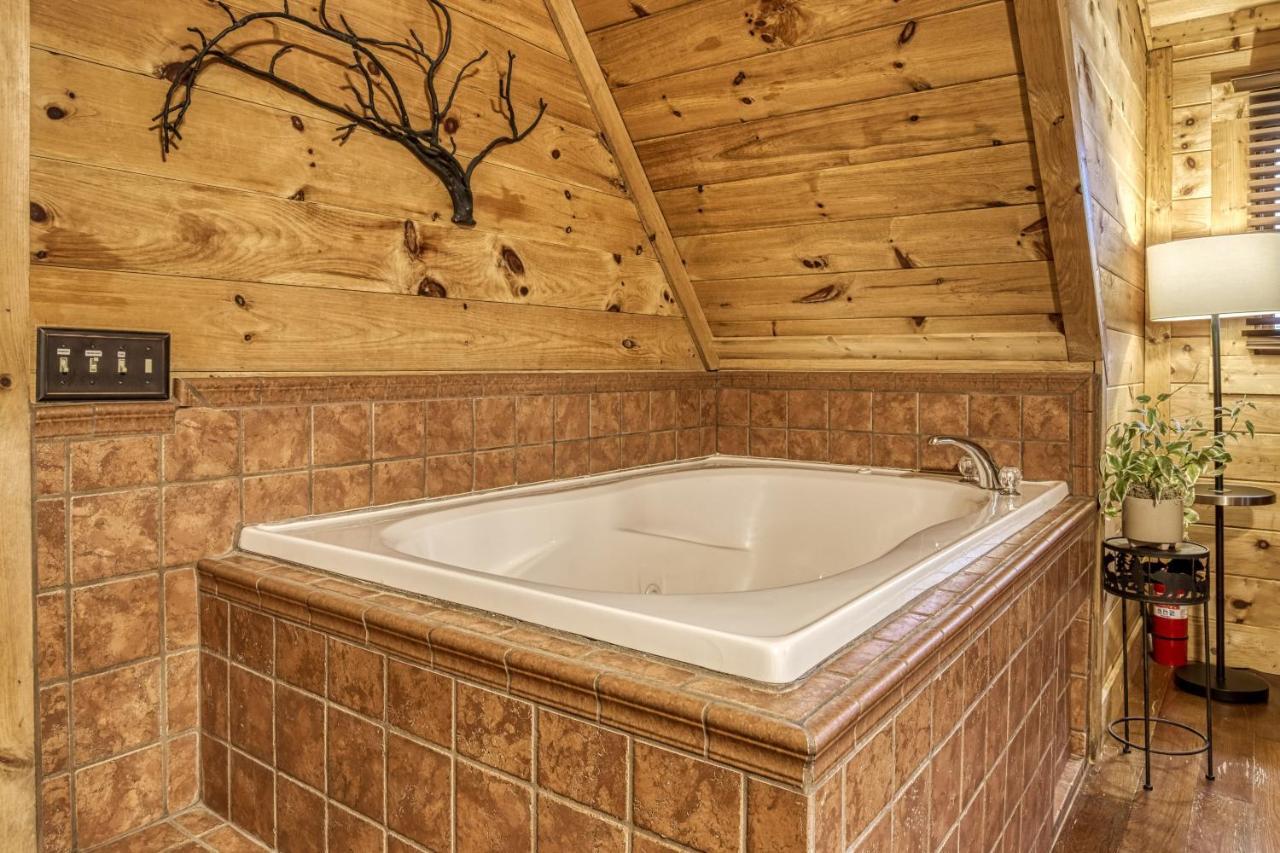 Bridgewood Cabin, Hot Tub, 1089 Of Free Attraction Tickets For Each Paid Day, Dollywood And More! بيدجن فورج المظهر الخارجي الصورة