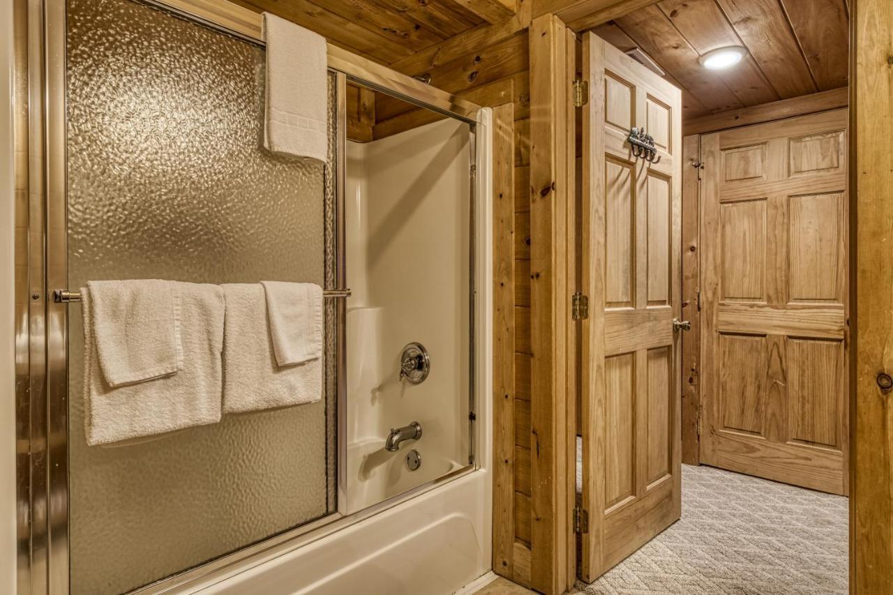 Bridgewood Cabin, Hot Tub, 1089 Of Free Attraction Tickets For Each Paid Day, Dollywood And More! بيدجن فورج المظهر الخارجي الصورة