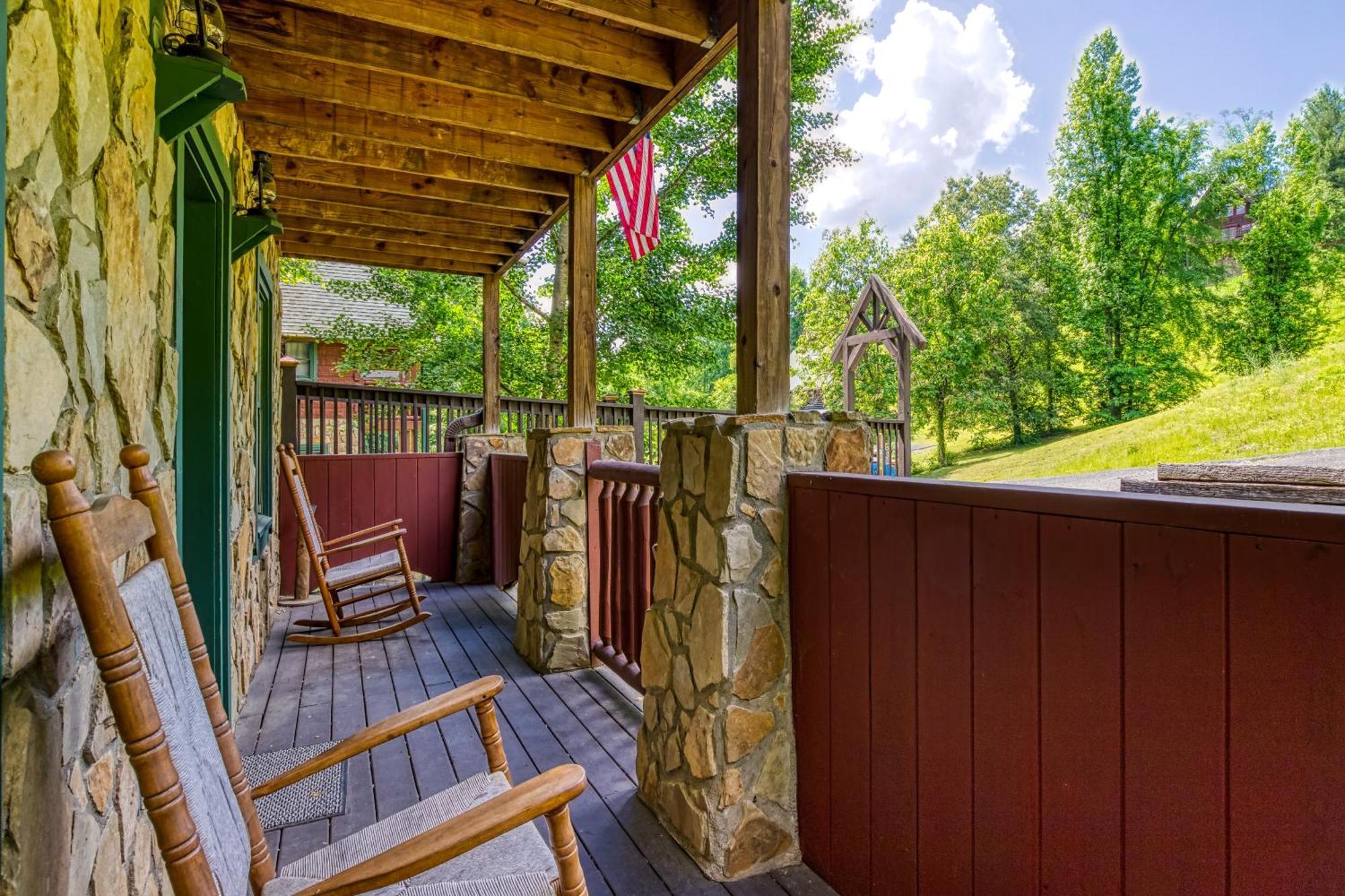Bridgewood Cabin, Hot Tub, 1089 Of Free Attraction Tickets For Each Paid Day, Dollywood And More! بيدجن فورج المظهر الخارجي الصورة